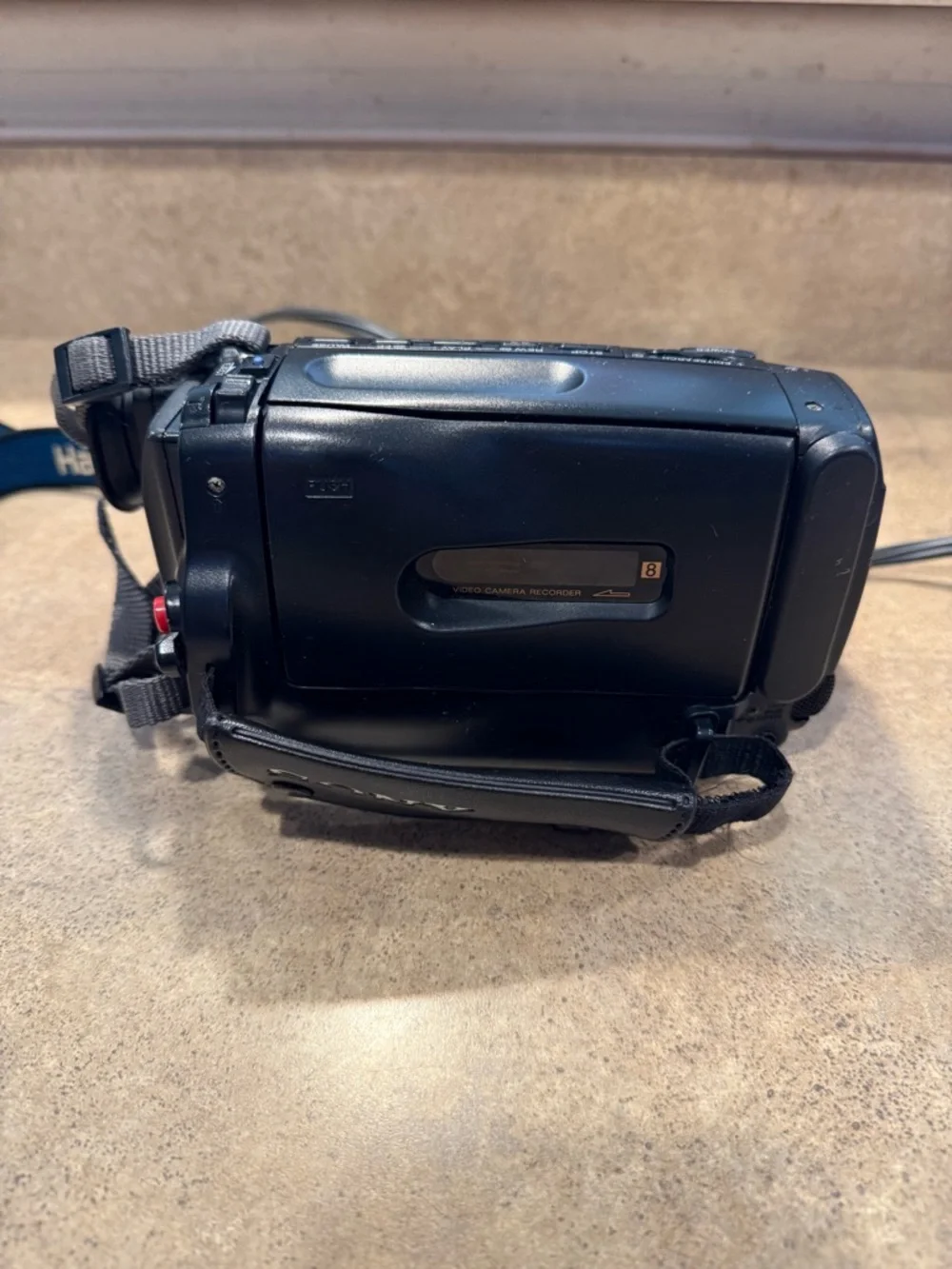 *READ DESC* Sony SteadyShot Handycam Video 8 CCD-TR94 Camcorder w/ Charger & VTR